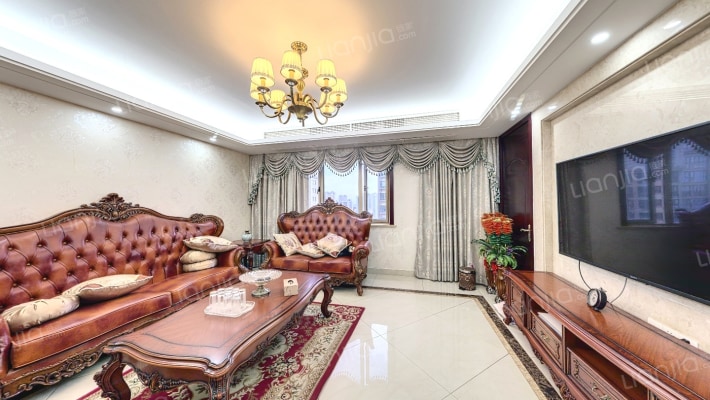 伊顿花苑二手房实景图