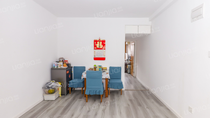 场中路2471弄二手房实景图