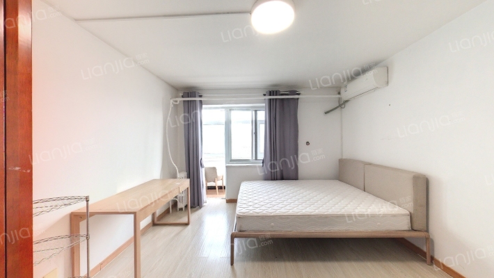 仓南胡同12号院二手房实景图