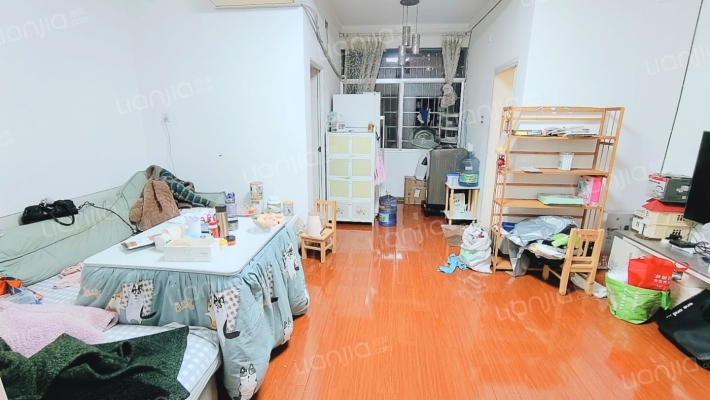 五交化宿舍二手房实景图