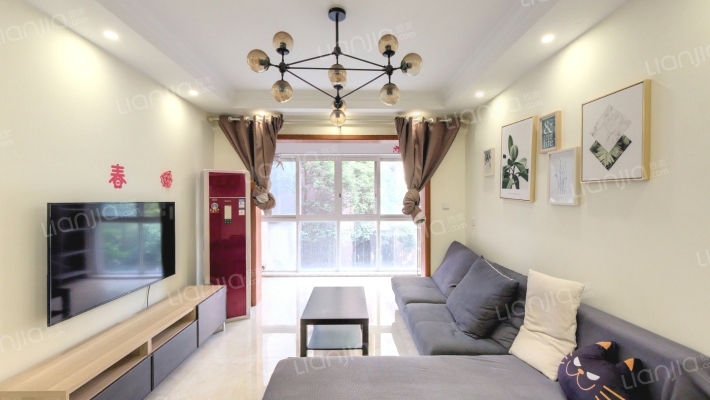 银海中心二手房实景图