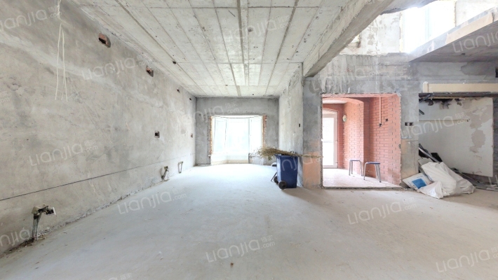 龙苑别墅二手房实景图