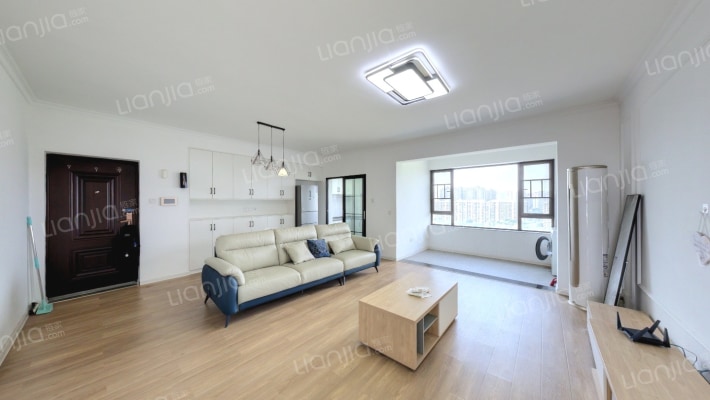 旷远洋湖18克拉二手房实景图