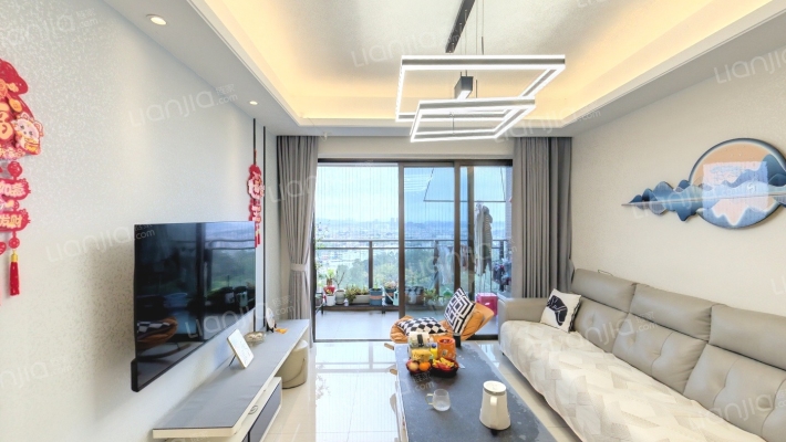 龙光玖龙山二手房实景图