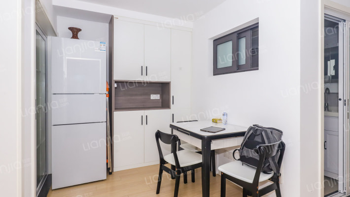 临汾路1564弄二手房实景图