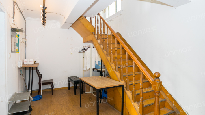 岚皋馨苑二手房实景图