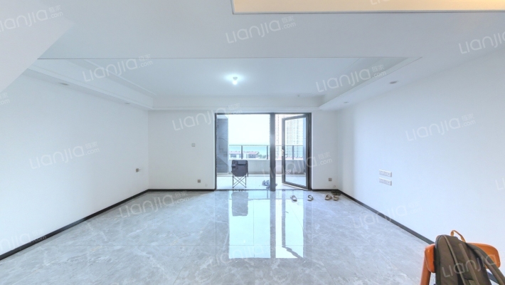 保利叁仟栋壹海里地块二二手房实景图