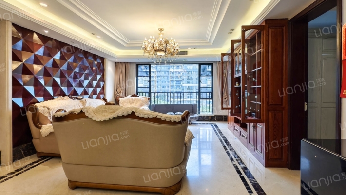 大学馨园二手房实景图