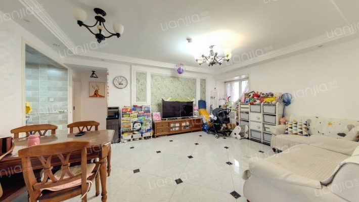 西岸国际花园西苑二手房实景图