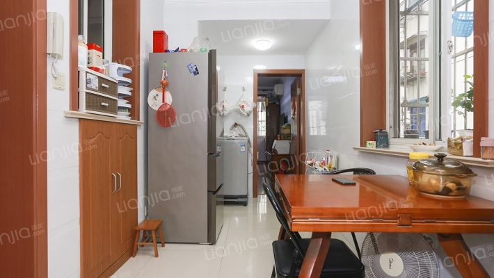 殷行路310弄二手房实景图