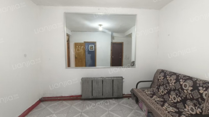 土地综合楼二手房实景图