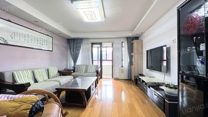 爱涛逸珍公馆二手房实景图