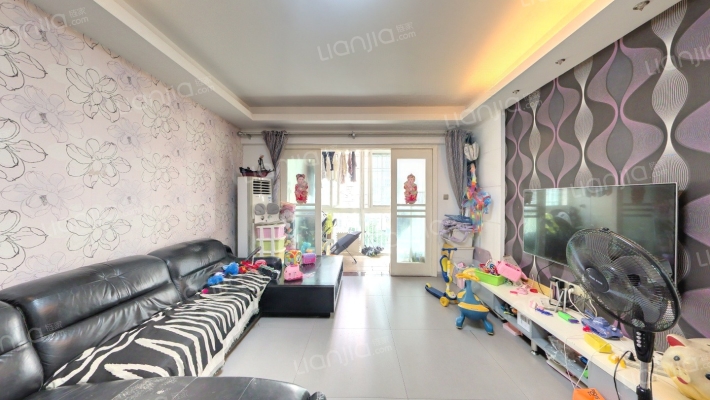 君临天华C区二手房实景图