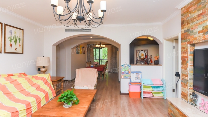 美兰湖中华园二手房实景图