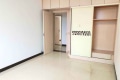 松江路泰山路交叉口向东文萃满庭芳