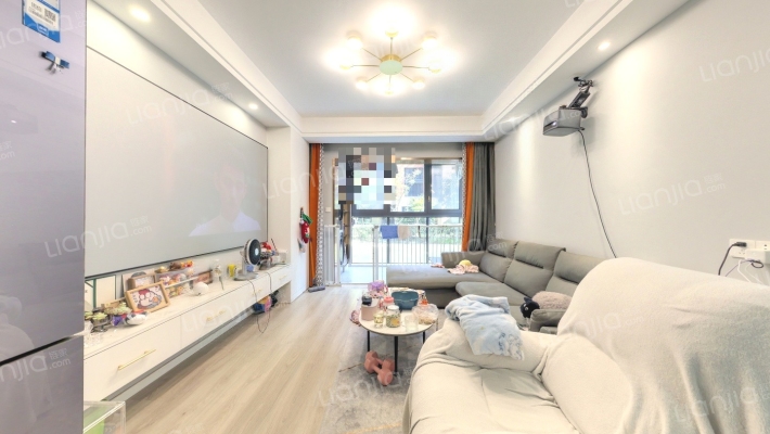 四季都会二手房实景图