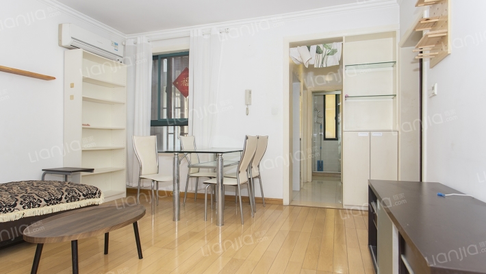 龙柏井亭公寓二手房实景图