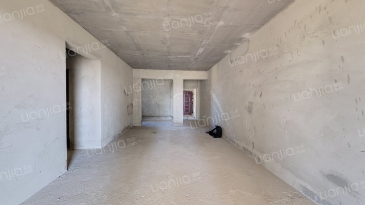 源惠盛世豪庭二手房实景图