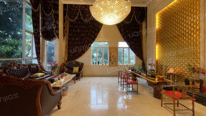 名都畔山华庭二手房实景图