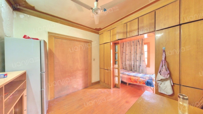 青山新村化工家舍二手房实景图