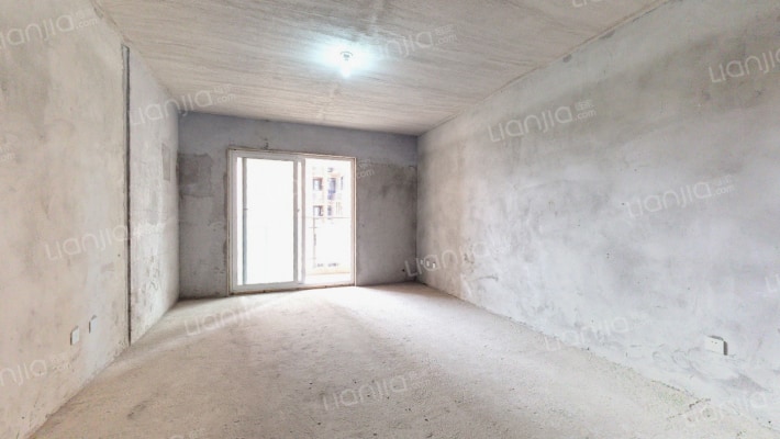 雅砻阳光花园二手房实景图