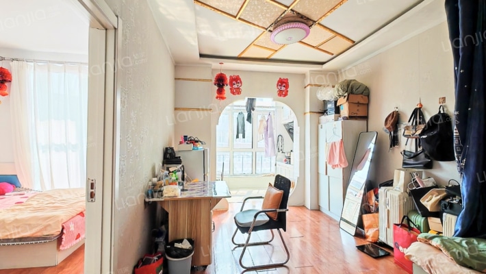 岸北桃源二手房实景图