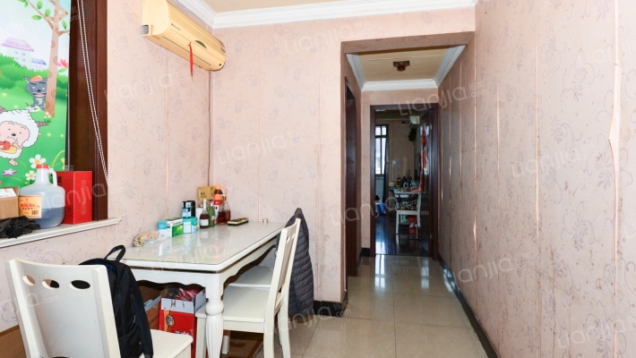 泰和路678弄二手房实景图