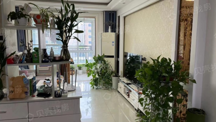 中基尚海花园精装修两室家具家电齐全拎包入住诚心出售-客厅