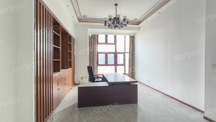 红谷瑞仕城际广场二手房实景图