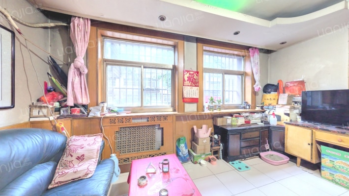 妇幼保健院家属院二手房实景图