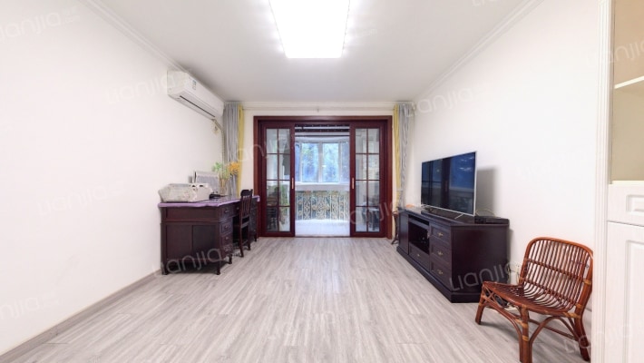 文致公寓二手房实景图