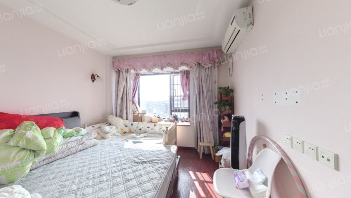 罗兰春天二手房实景图