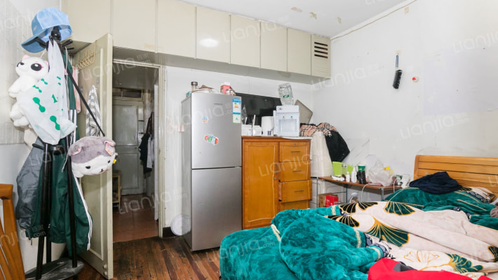 岚皋西路45弄二手房实景图