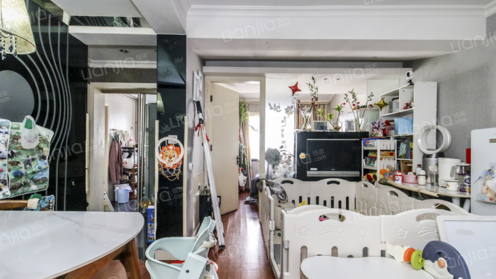 法华镇路635弄二手房实景图