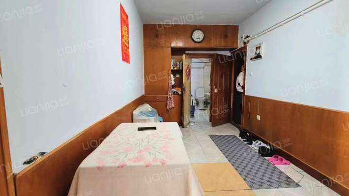 汽车公司家属楼二手房实景图