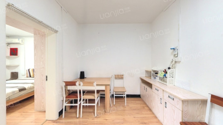 津门路13号二手房实景图