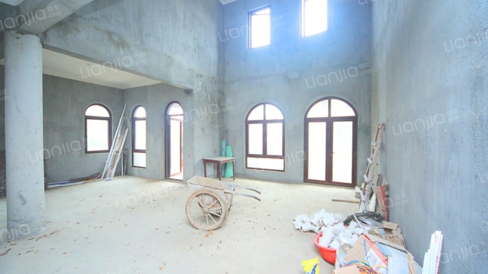 保利半山国际奥兰多二手房实景图