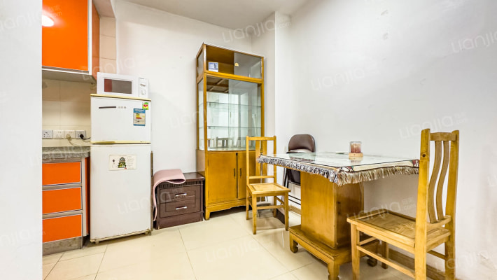 橡胶小区二手房实景图