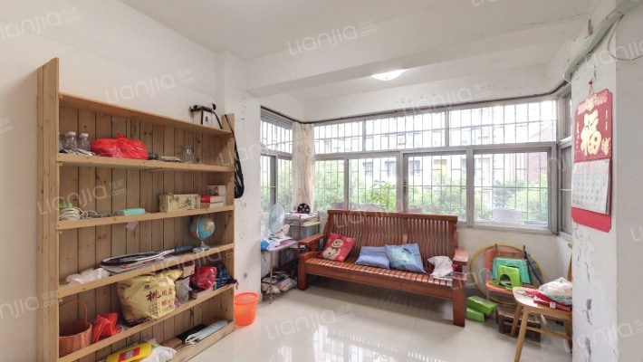 龙电B区二手房实景图