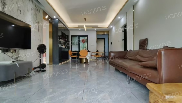 锦多宝吉祥龙二手房实景图