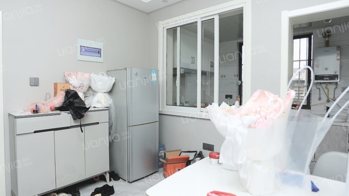 南门大街尤唐巷二手房实景图