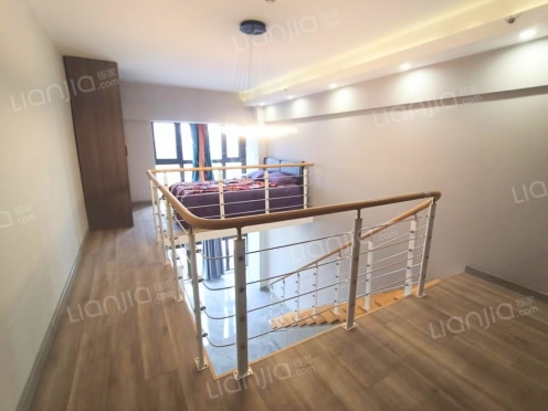 整租·绿地中部创客天地 1室1厅 南/北