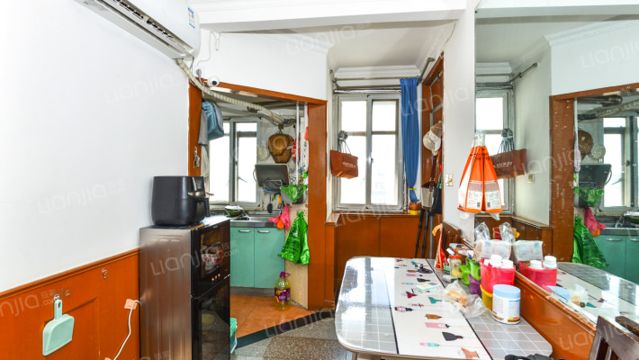 淞滨路165弄二手房实景图