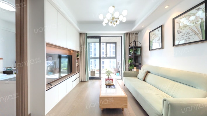 四季都会晓风来二手房实景图