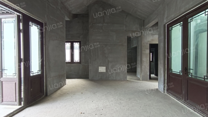 德宝方顶一方小院二手房实景图