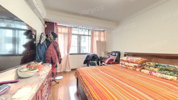 三门路24弄二手房实景图