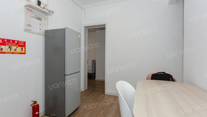 东陆新村二街坊二手房实景图