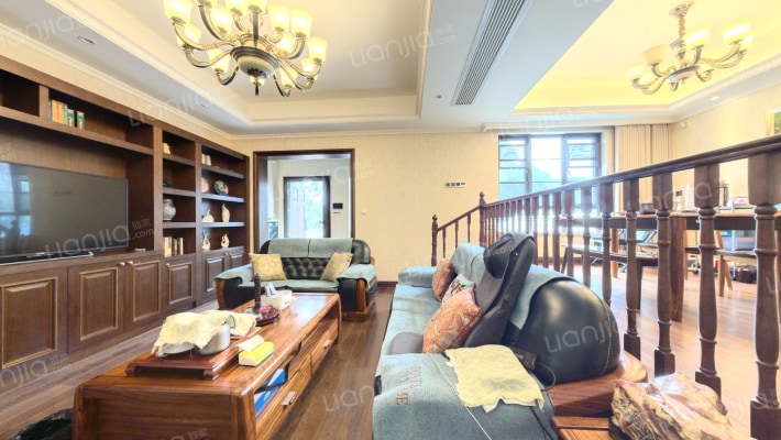 景瑞法兰云廷二手房实景图