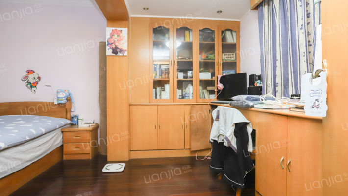 共和四村二手房实景图