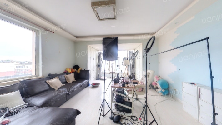 老年大学宿舍二手房实景图